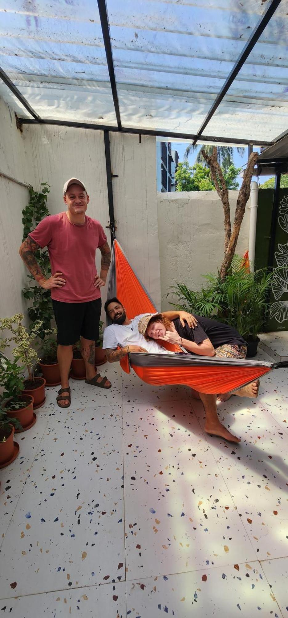 Hammock Hostels - Bandra ムンバイ エクステリア 写真