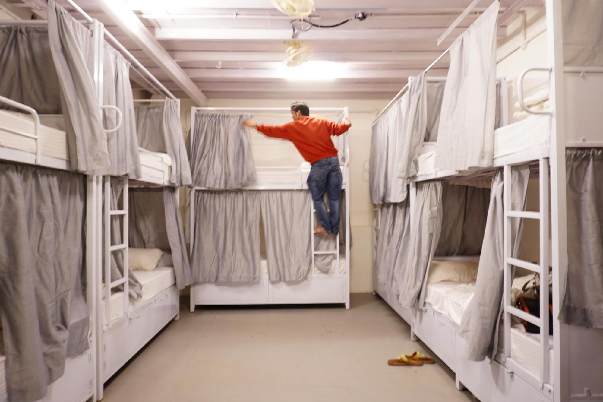Hammock Hostels - Bandra ムンバイ エクステリア 写真