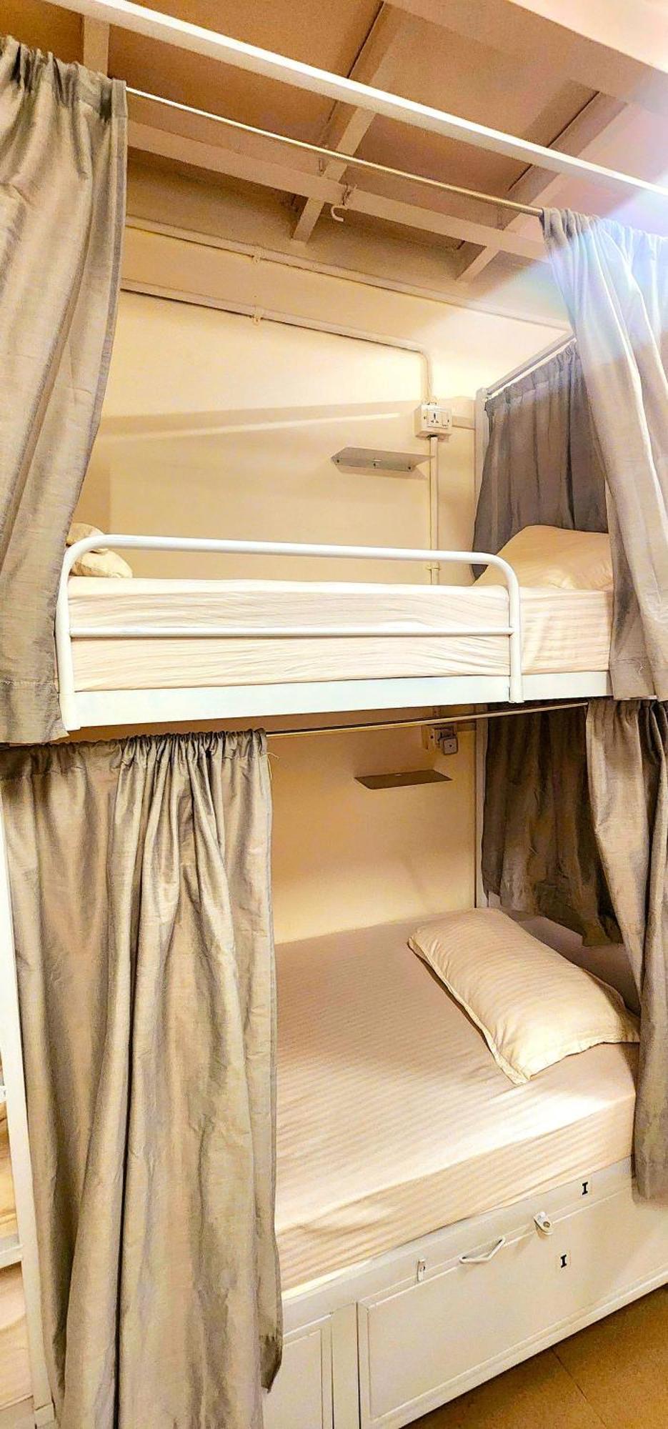Hammock Hostels - Bandra ムンバイ エクステリア 写真