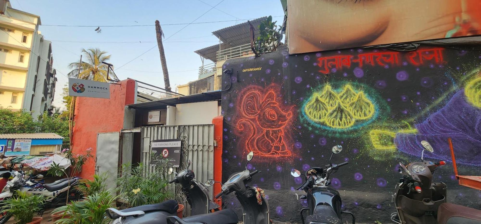 Hammock Hostels - Bandra ムンバイ エクステリア 写真